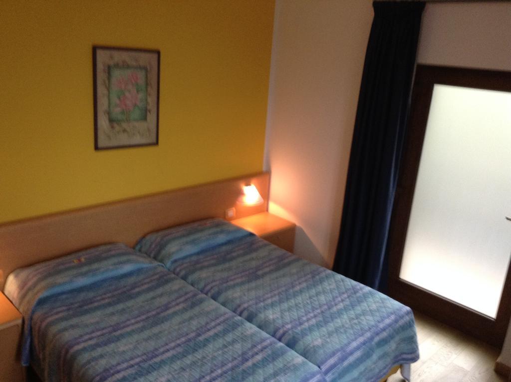 Residence Val Di Monte มัลเชซิเน ภายนอก รูปภาพ